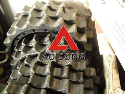 挖機(jī)底盤配件