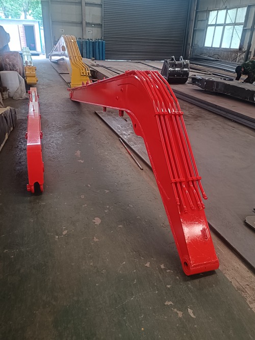 山東挖掘機加長臂生產廠家